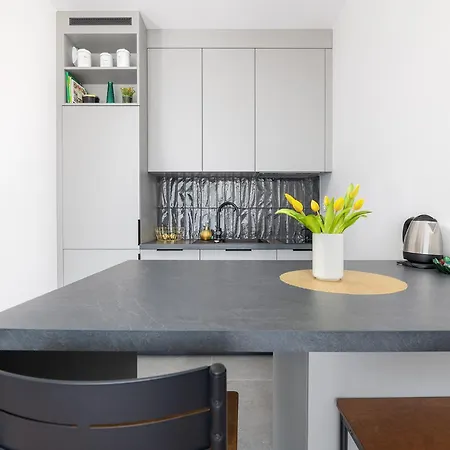 Apartamento Rentplanet - Ludwiki Varsovia